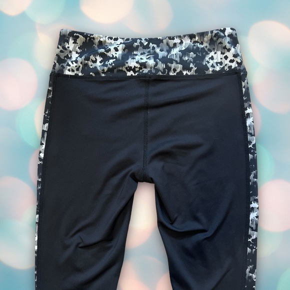 Everlast Women’s Athletic Workout Capri Leggings Size S - Picture 3 of 4